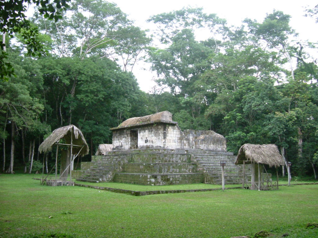 Seibal, cité maya du Guatémala