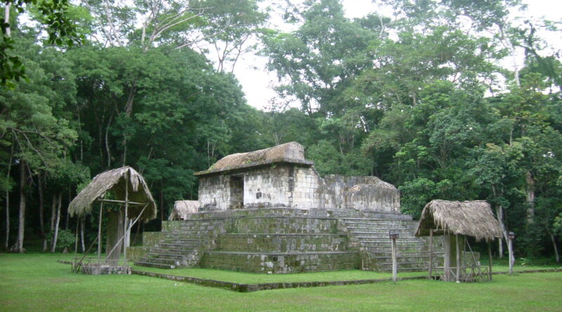 Seibal, cité maya du Guatémala