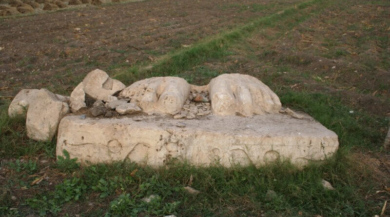 colosse Ramsès II Pi-Ramsès