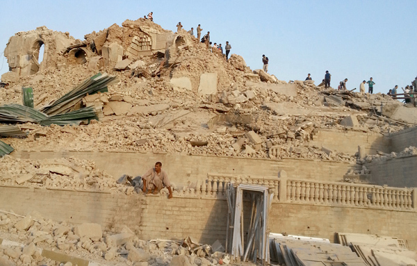Mossoul, ruines de la tombe et de la mosquée du prophète Jonas.