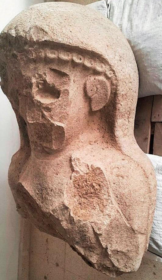statue-femme-néo-hittite-tell-tayinat