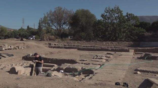 Vue des fouilles du temple d'Artémis à Erétrie