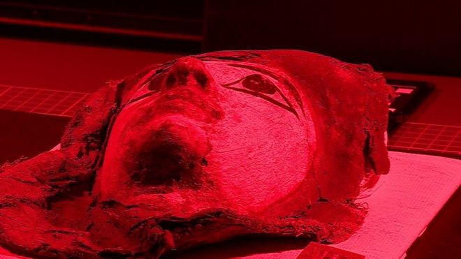 scanner-masque-momie-egyptienne