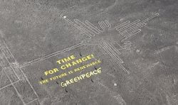 lignes-nazca-intervention-greenpeace