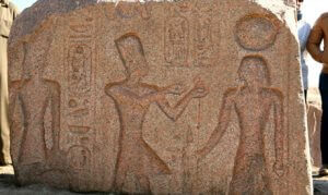 stele-ramses-ii-temple-tanis-basse-egypte