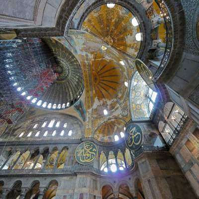 coupole dôme intérieur Sainte-Sophie Istanbul