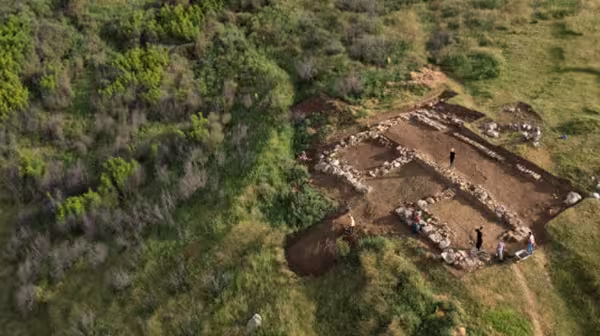 Temple hellénistique découvert par des fouilles archéologiques polonaises en Albanie