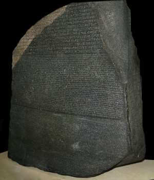 pierre-de-rosette-hieroglyphes-champollion