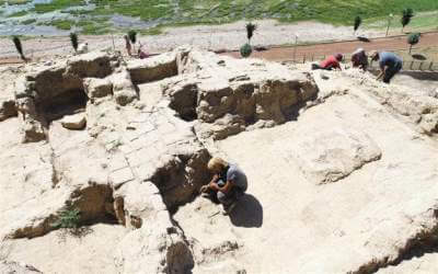 ruines-palais-yemuktepe-mersin-turquie