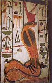 Bas-relief montrant la déesse cobra Ouadjet