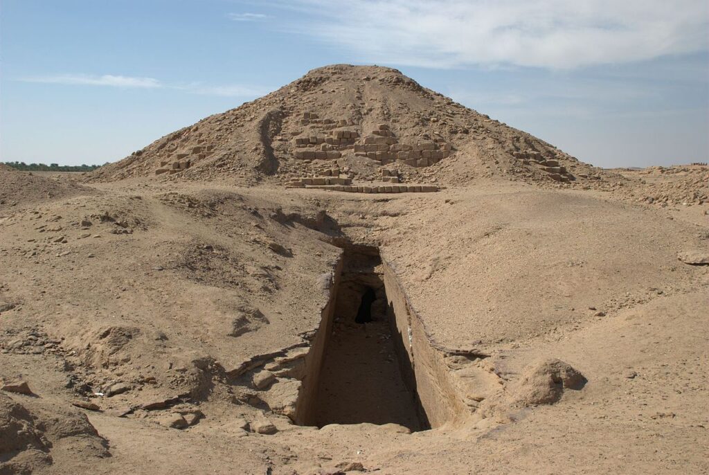 Pyramide d'El-Kurr, IVe siècle avant notre ère, Soudan