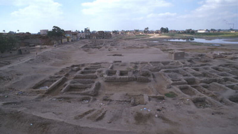 Ruines du site archéologique de Saïs en Egypte.