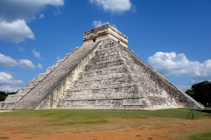 Temple de Kukulcan à Chichen Itza, un des grands sites archéologiques de l'Amérique préhispanique