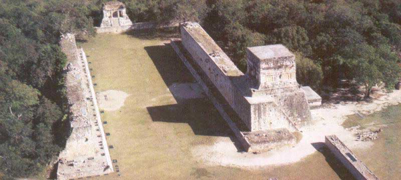 terrain de balle de Chichen Itza