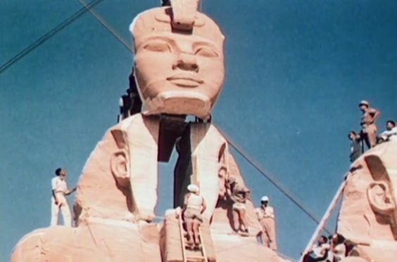 Travaux de transfert du tombe d'Abou Simbel en Nubie.