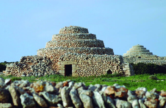 Maisons préhistoriques de Minorque
