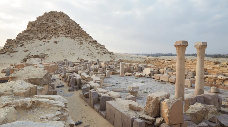 Pyramide du pharaon Sahourê à Abousir