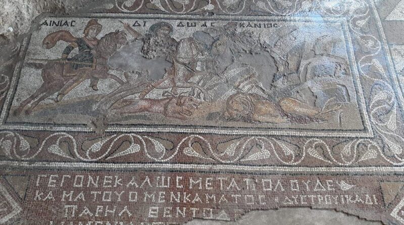 Mosaïque romaine représentant le héros troyen Enée et la reine Didon