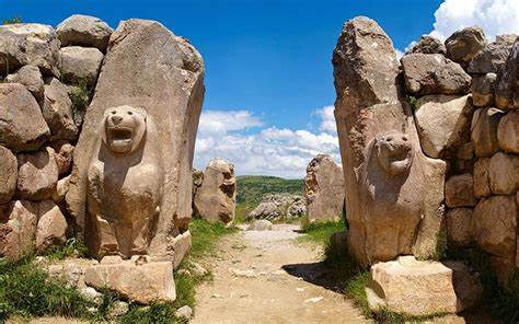 Porte des lions à Hattousa, capitale des Hittites