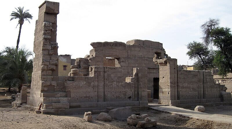 Les ruines d'El Tod avec son temple du dieu guerrier Montou