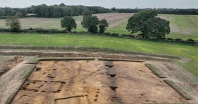 Temple du royaume angle d'Est-Anglie découvert près de Sutton Hoo en Angleteree