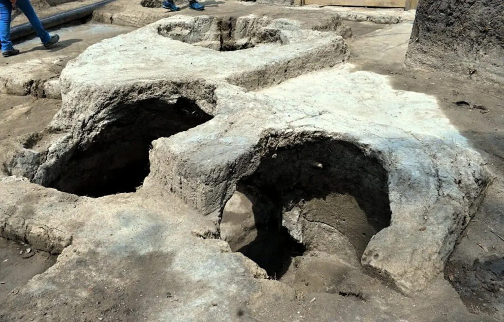 Découverte archéologique de tombes précolombiennes à Mexico, capitale des Aztèques