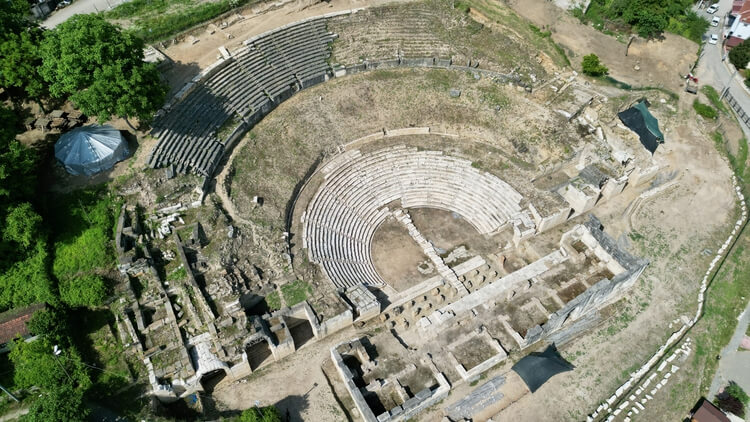 Le théâtre antique grec et romain de Prusias ad Hypium
