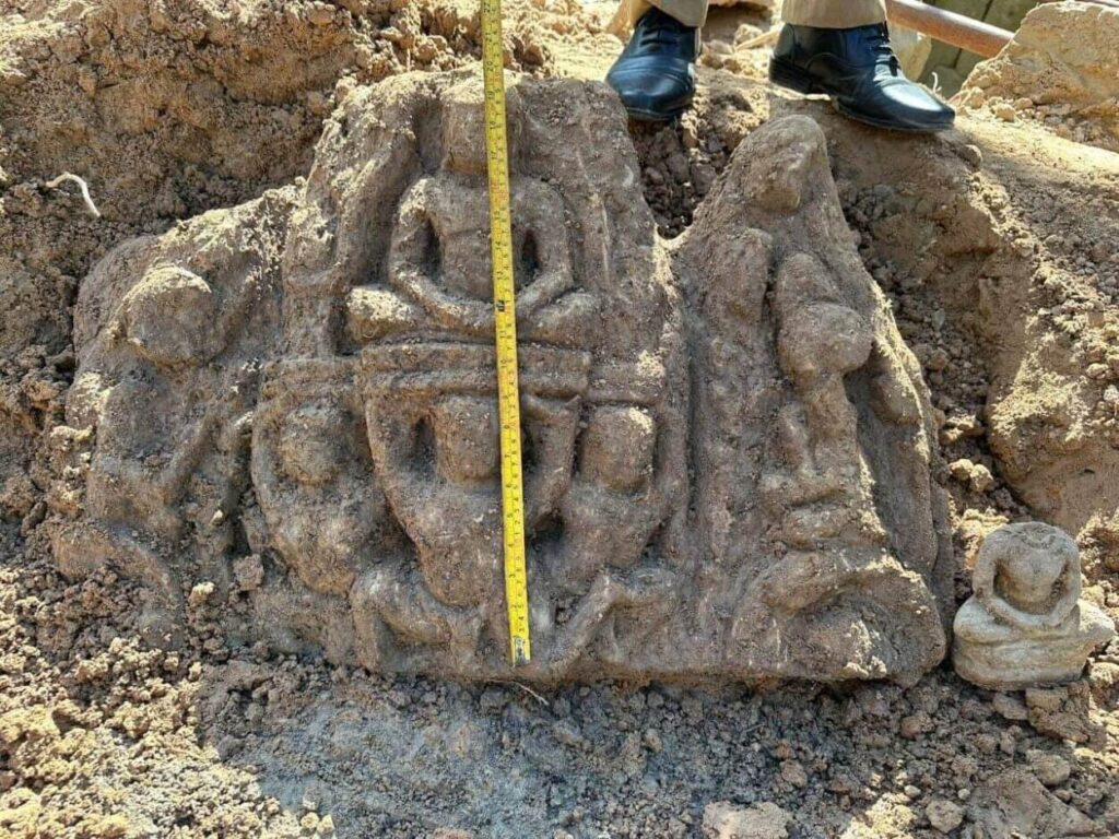Sculptures trouvées au Ta Prohm à Angkor