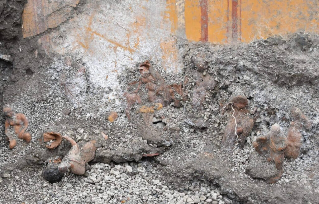 Figurine de terre cuite à Pompéi
