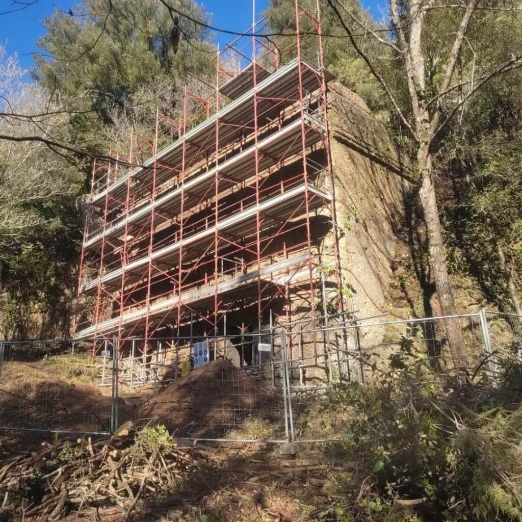 Travaux de consolidation et recherche archéologique dans la nécropole de San Giuliano à Barbarano Romano, Italie