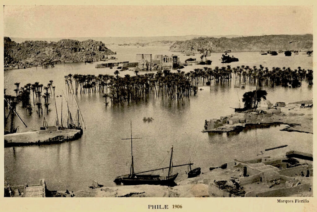 Vue de l'île et du temple de Philae en Egypte en 1906