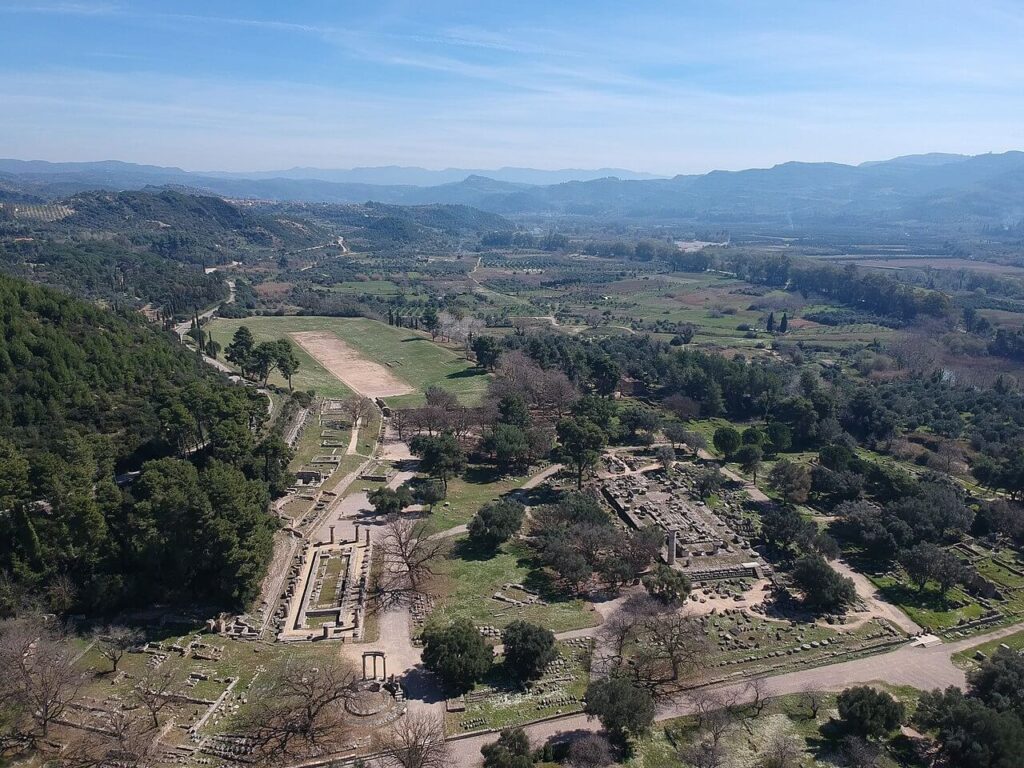Vue du site archéologique d'Olympie en Grèce
