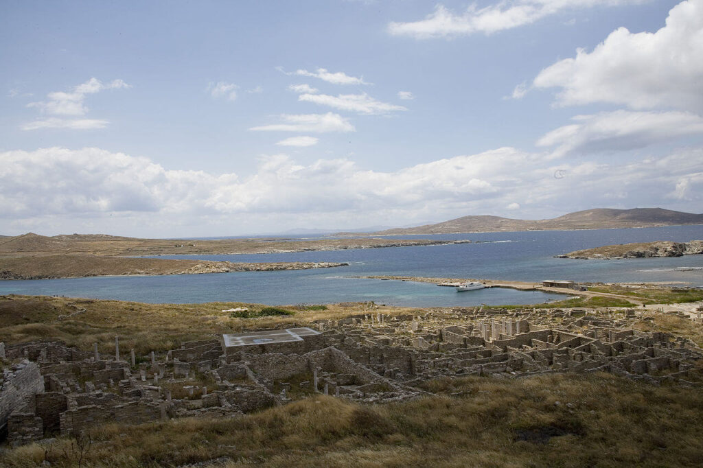 Vue du site archéologique de Délos dans les Cyclades