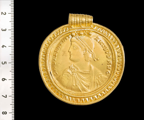 Médaille romaine en or du trésor de Vindelev au Danemark