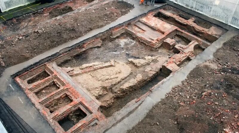 Vestiges du château de Gloucester découverts lors de fouilles archéologiques
