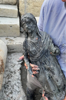 Figurine de bronze découverte à San Casciano dei Bagni