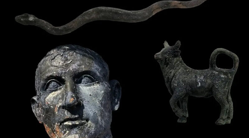 Objets de bronze découverts à San Casciano dei Bagni