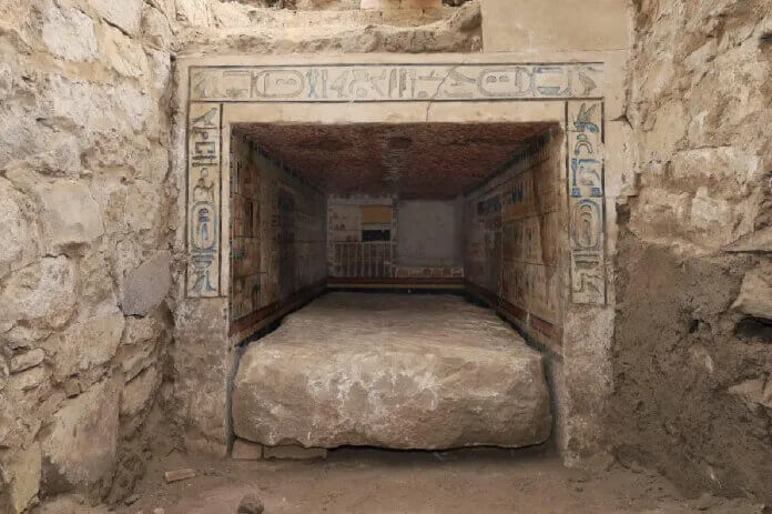 Vue de la tombe de Teti Neb Fu, médecin royal, dans la nécropole de Saqqarah