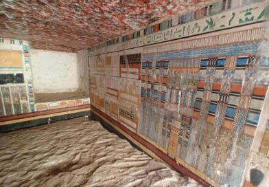 Ornementation de l'intérieur de la tombe de Teti Neb Fu, médecin royal, dans la nécropole de Saqqarah