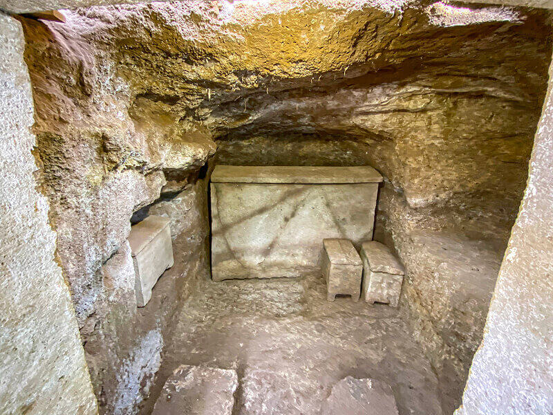 Fouilles archéologiques de tombes républicaines à Pietralata, près de Rome