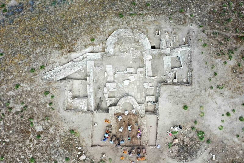 Fouilles d'une église byzantine à Lystra