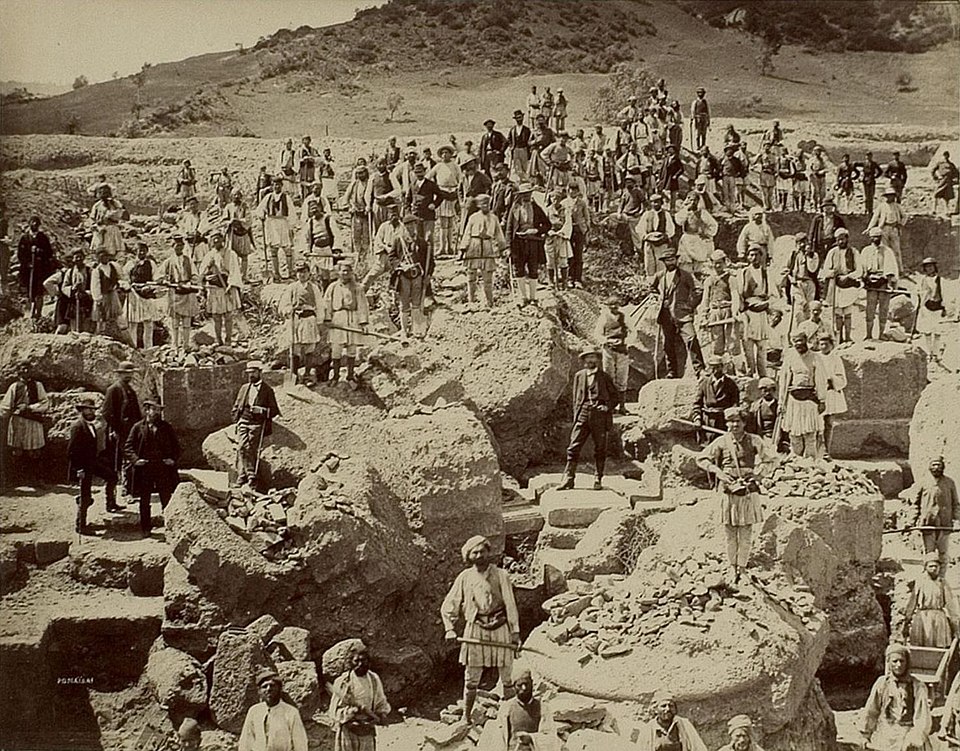 Vue des fouilles de la mission allemande en 1875-1876