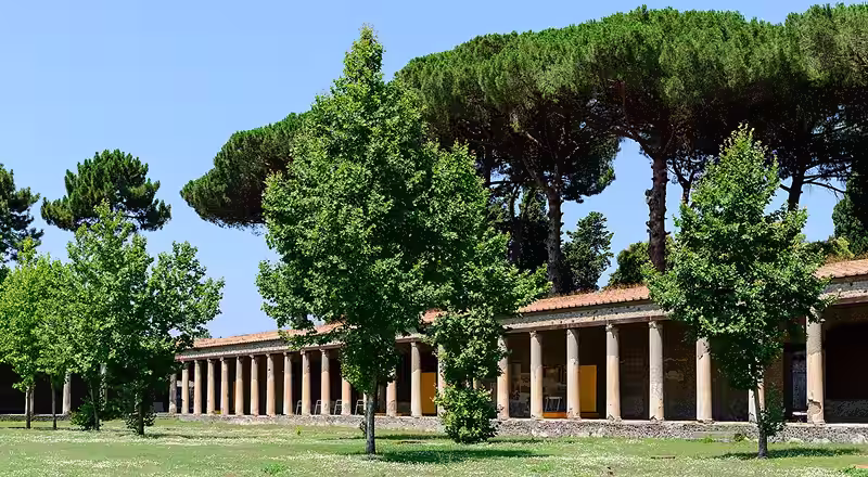 Vue de la palestre à Pompéi