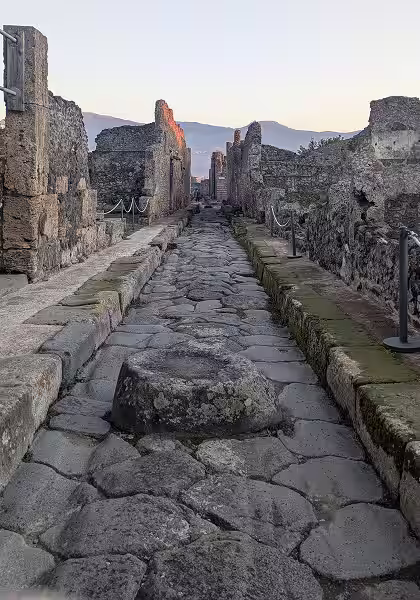 Rue secondaire et passage piéton, urbanisme et voirie de Pompéi