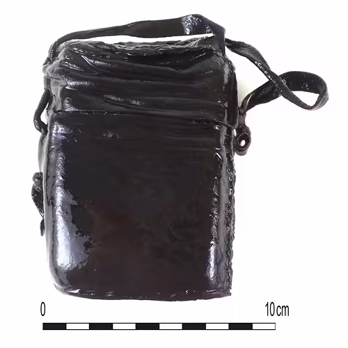 Etui en cuir d'un Carnet médiéval retrouvé dans des latrines à Paderborn, Allemagne