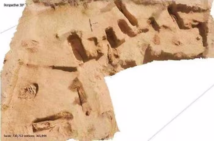 Nécropole des premières dynasties fouillée à Jabal Al-Tayr
