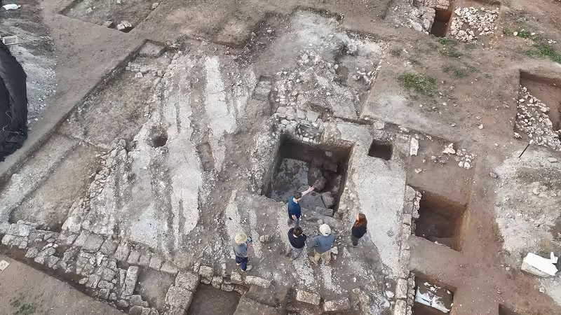 La zone de fouilles où les statues ont été retrouvées, près de Binyamina