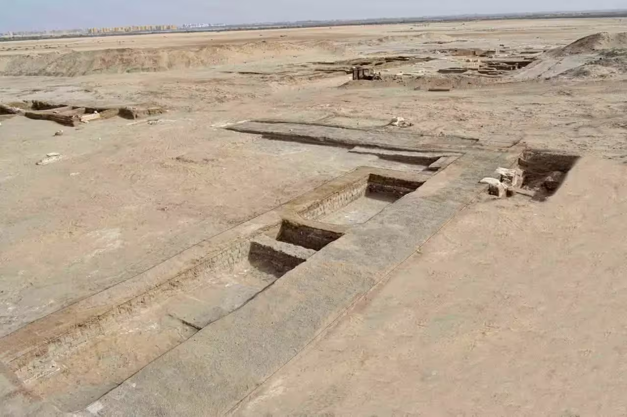 Vue des fouilles de la cité perdue de Mesn, sur le chemin d'Horus (la voie militaires des pharaons reliant la vallée du Nil au Proche-Orient