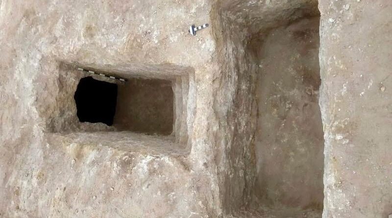 Tombes rupestres de Tell el Yahudiya