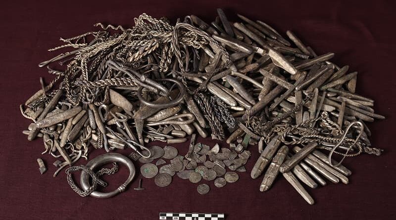 Trésor de Rebild, le plus grand trésor d'argent de l'ère viking découvert au Danemark